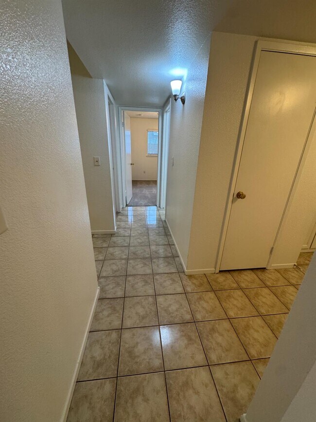 Building Photo - 6348 N Genoa Ave