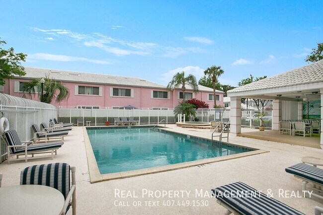 Building Photo - 2 BR / 2.5 BA Townhome in Cypress Creek Go...
