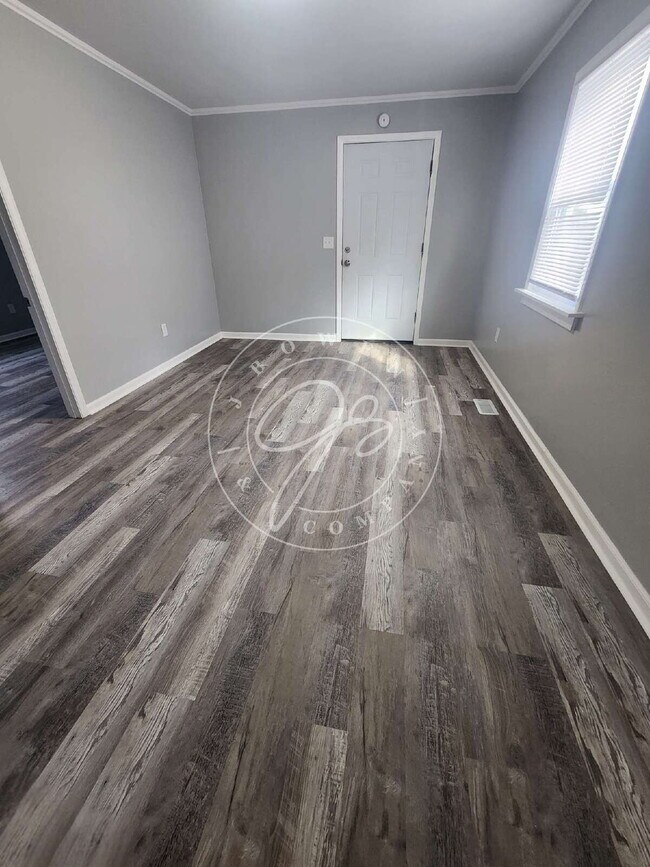 Building Photo - Spacious & Updated 3-Bedroom Home in East Toledo – Birmingham Neighborhood