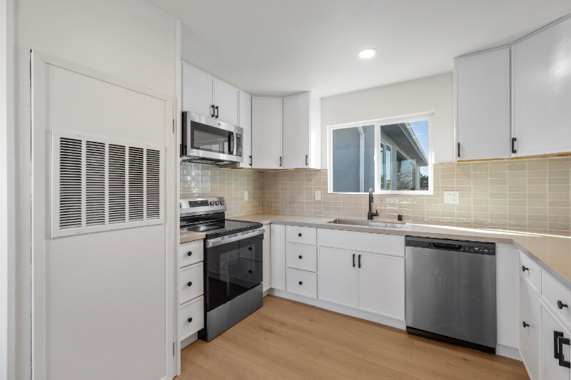 Building Photo - 3730 Acacia St