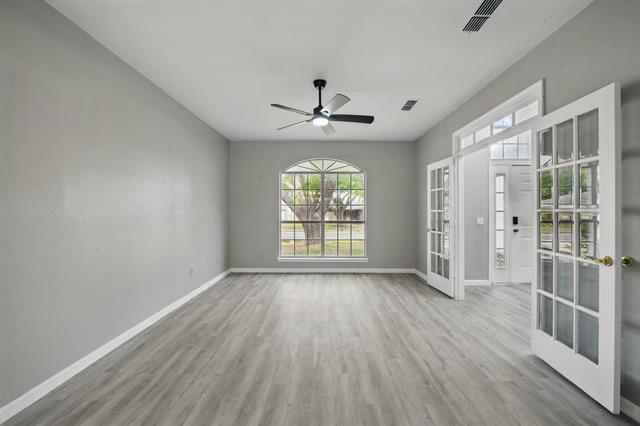 Building Photo - 6833 Lyndale Dr