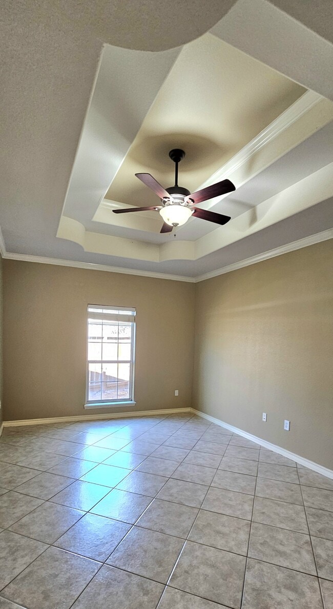 Building Photo - 6214 Manresa Dr