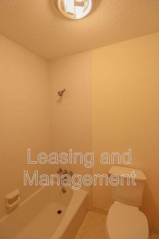 Building Photo - 910 Sea Gull Dr