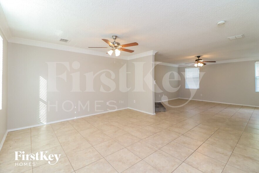 Building Photo - 3900 Golden Horn Ln