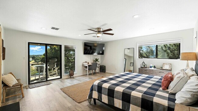 Building Photo - 1240 Canyon Springs Dr