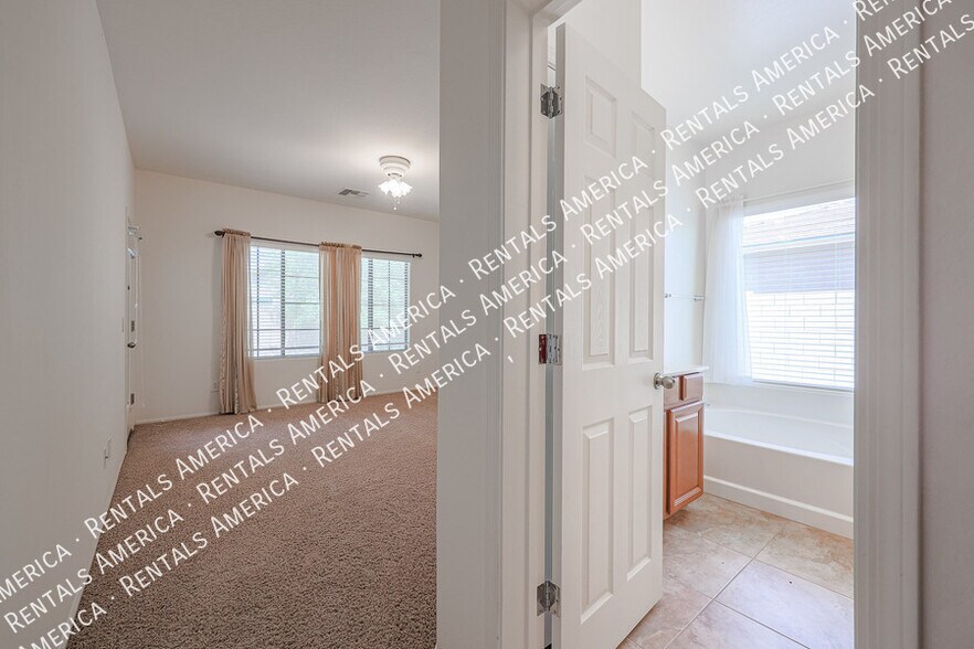 Building Photo - 24016 N 164th Ave