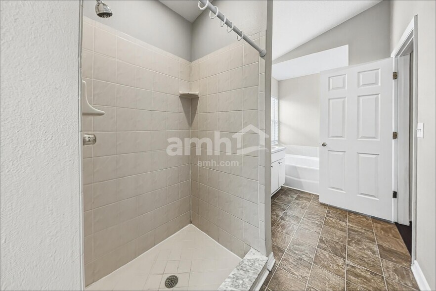 Building Photo - 1212 Dragon Head Dr