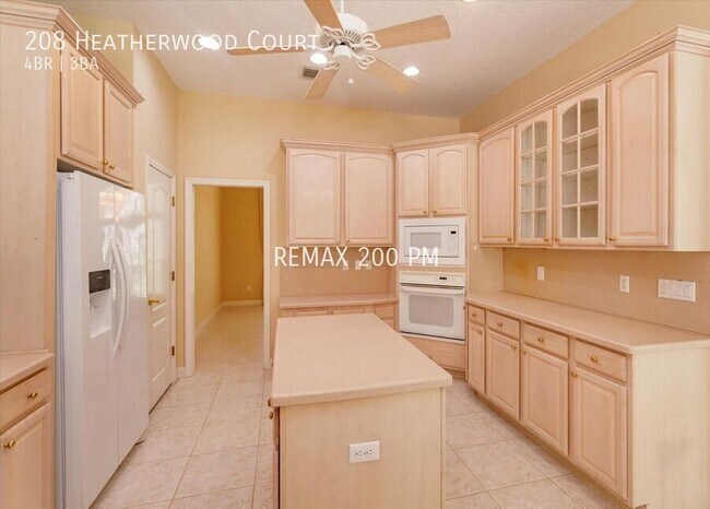 Building Photo - 208 Heatherwood Ct