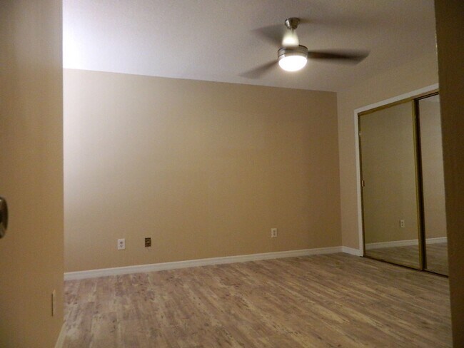 Building Photo - Coming Soon-Altamonte Springs 3-2 Condo Available Aug 14th