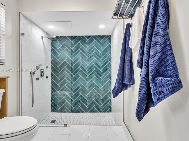 Building Photo - 2083 Augusta