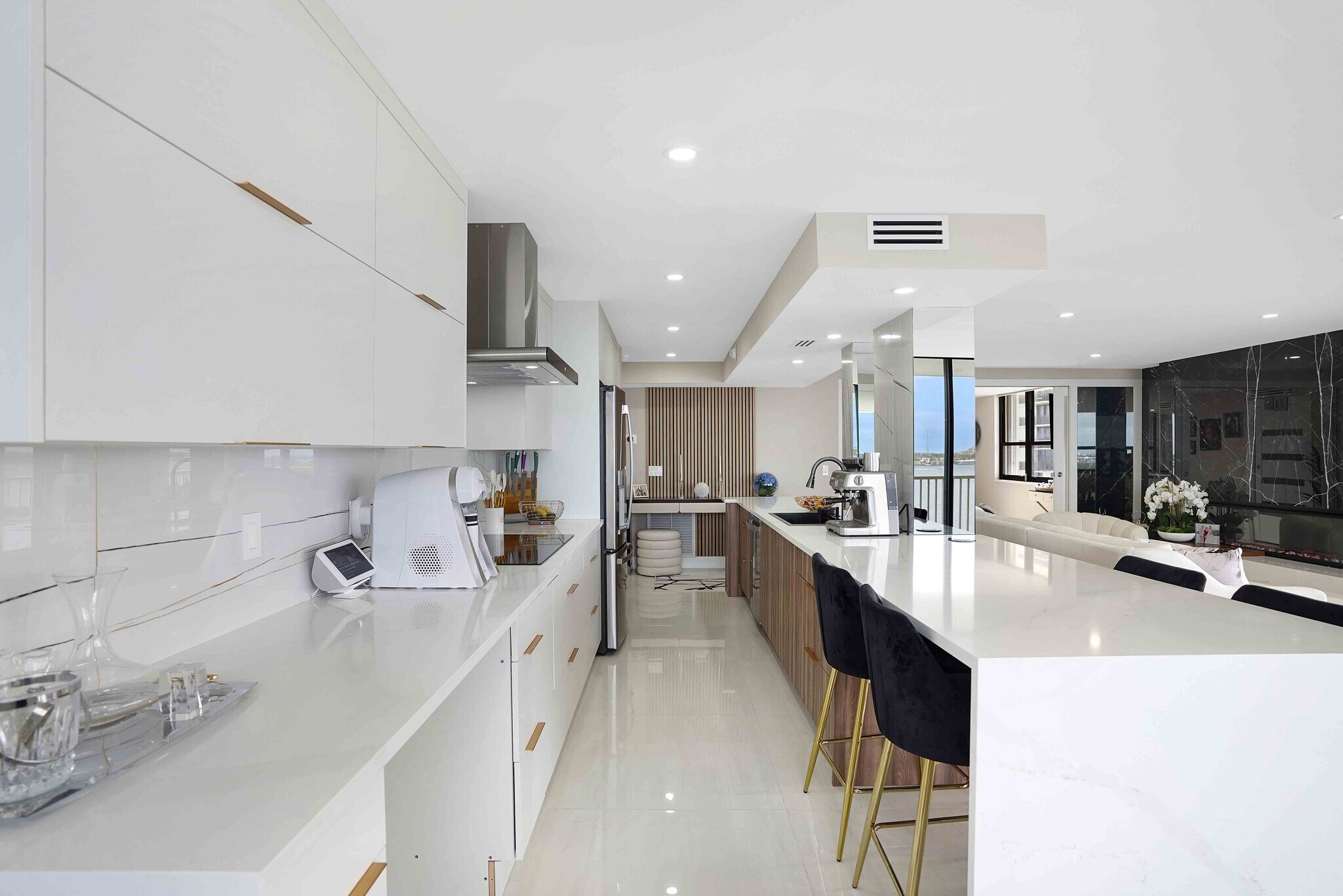 Building Photo - 5480 N Ocean Dr