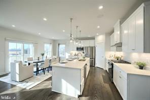 Building Photo - 12 Ervin Dr