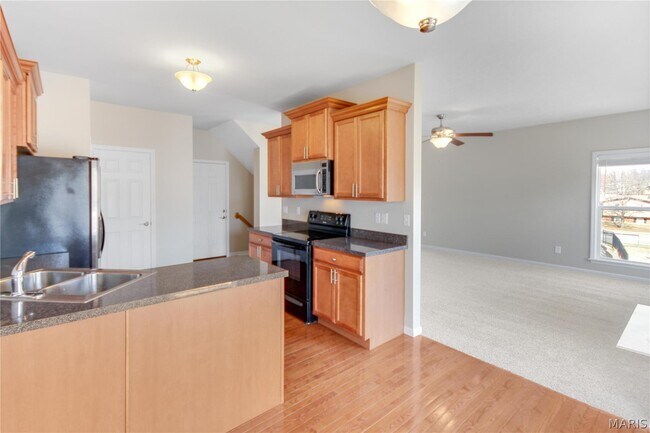 Building Photo - 400 Willott Square Dr