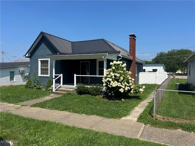 Primary Photo - 610 Chestnut St