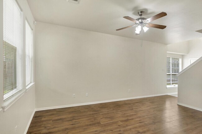 Building Photo - 39 S Camellia Grove Cir