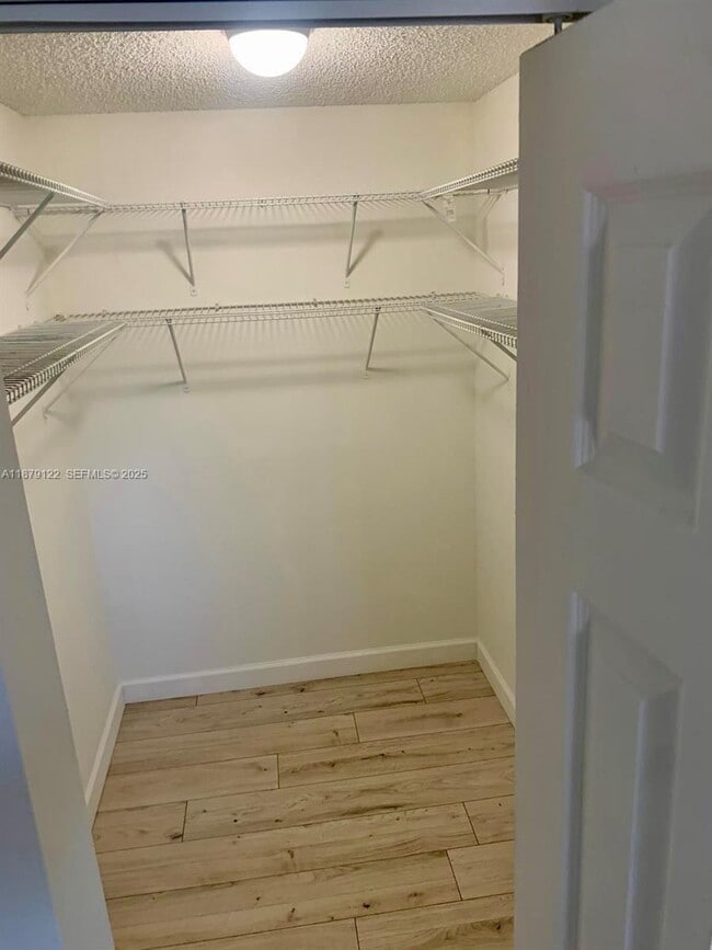 Building Photo - 468 NE 206th Ln