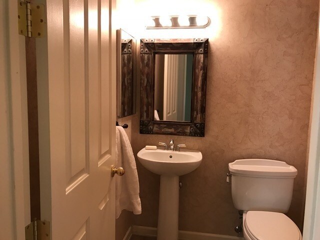 Building Photo - 9780 Shadowstone Ct
