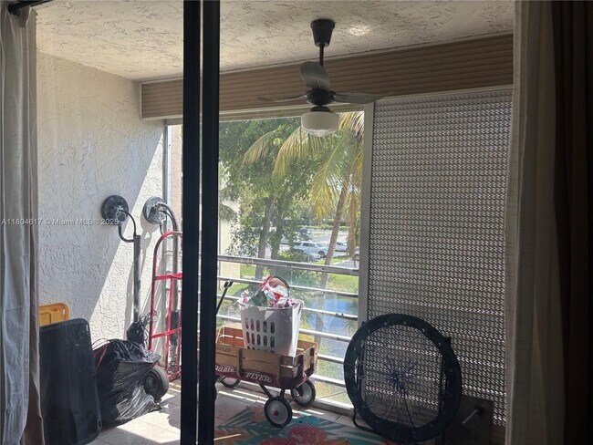 Building Photo - 1820 SW 81st Ave