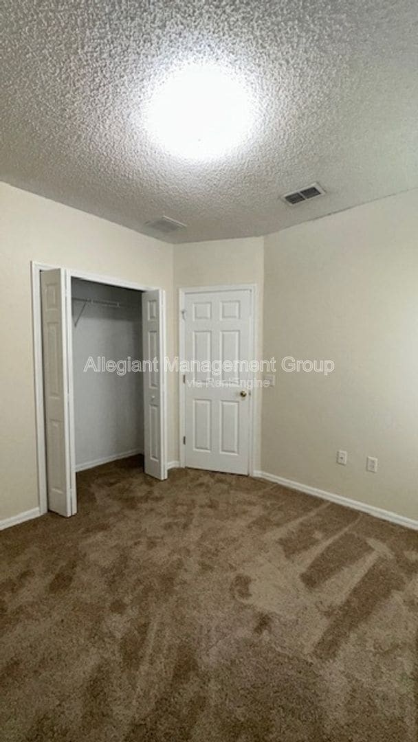 Building Photo - 939 Halifax Dr