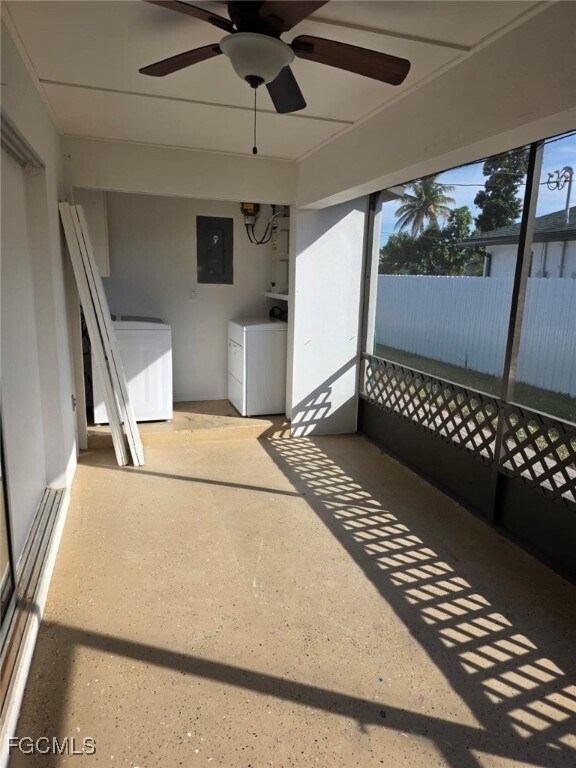 Building Photo - 114 SW 35th Terrace