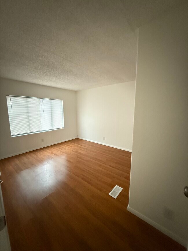 Building Photo - 24425 Woolsey Canyon Rd