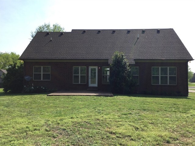 Building Photo - 106 Spencer Springs Dr