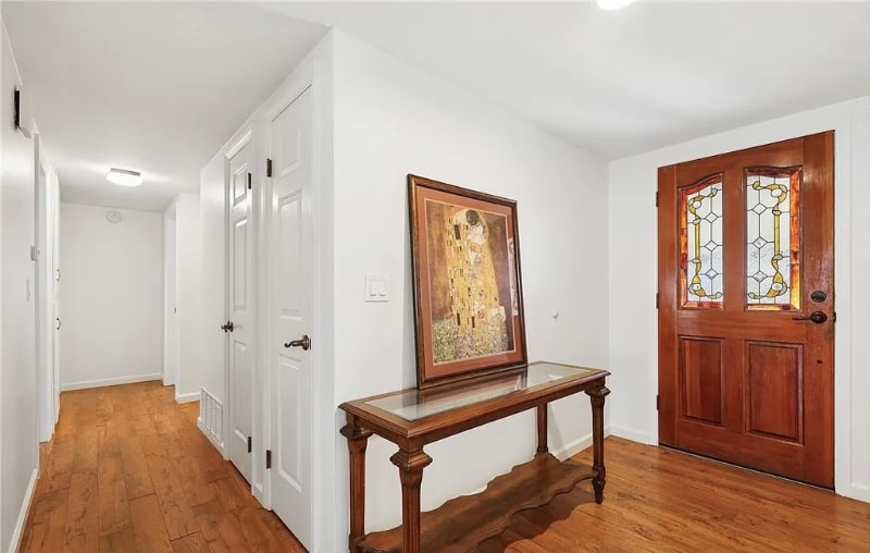 Building Photo - 2205 E Quincy Ave