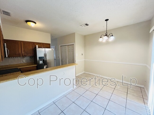 Building Photo - 1804 Gary’s Park