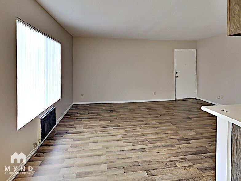 Building Photo - 9550 Carroll Canyon Rd