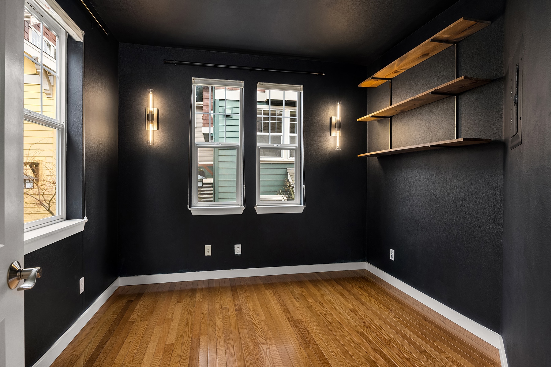 Building Photo - 5430 California Ave SW