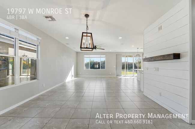 Building Photo - 19797 W Monroe St