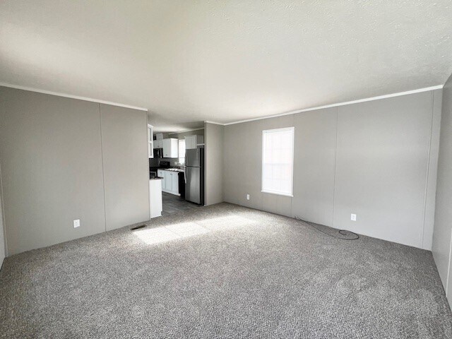 Building Photo - 46000 Geddes Rd