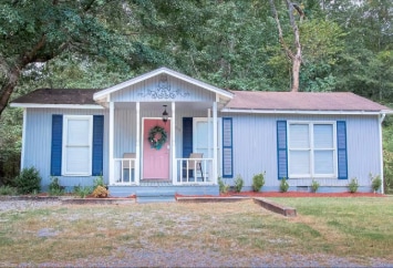 Primary Photo - 102 Herron Dr