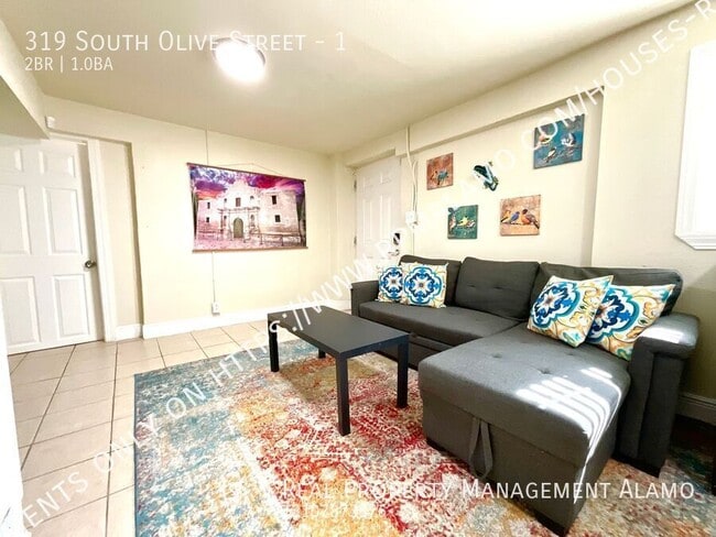 Building Photo - 319 S Olive St