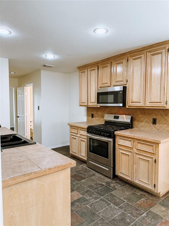 Building Photo - 4926 Mission Lake Ct