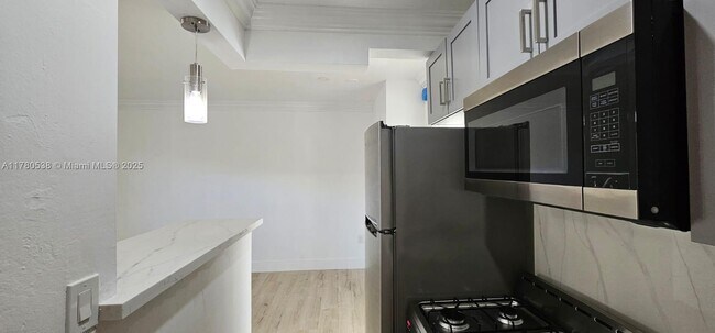 Building Photo - 6330 SW 79th St