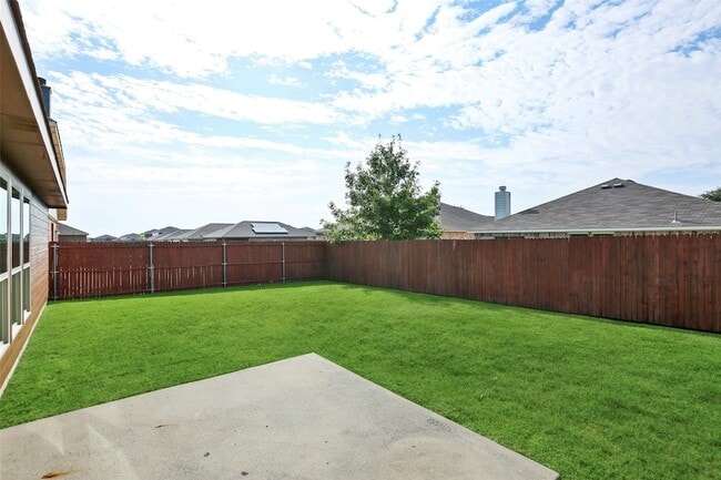 Building Photo - 1703 Twin Hills Way