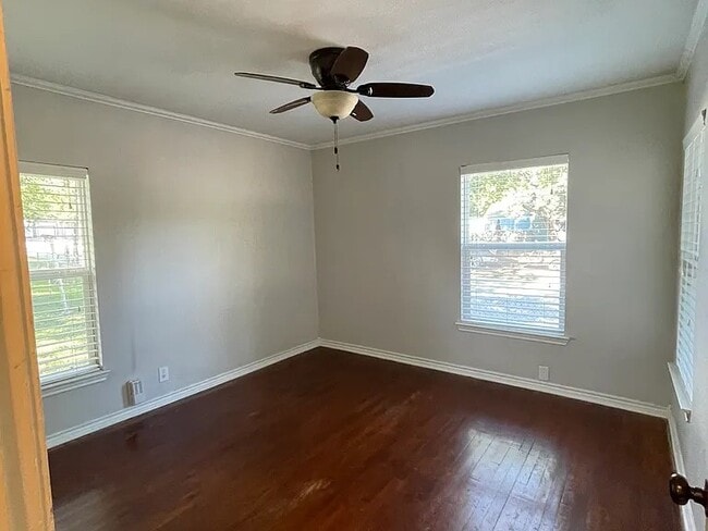 Building Photo - 4300 Valentine St