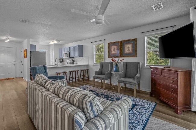 Building Photo - 1290 White Tree Ln