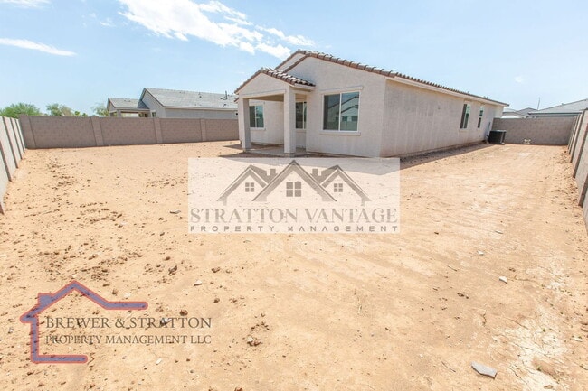 Building Photo - 2028 E Brooklyn Dr