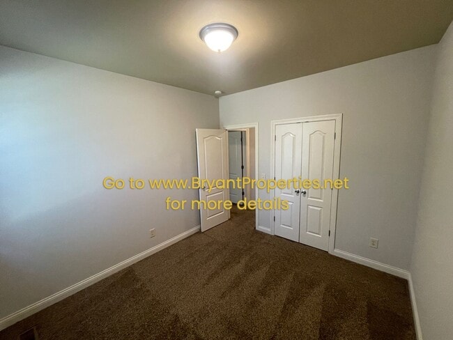 Building Photo - Gallatin - 3 Bedrooms 2 Baths