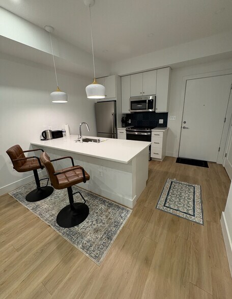 Primary Photo - 2310 4th St NE