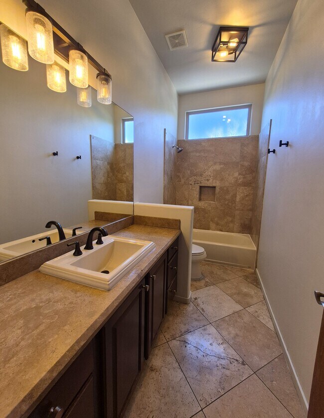 Building Photo - 12825 N Mystic View Pl