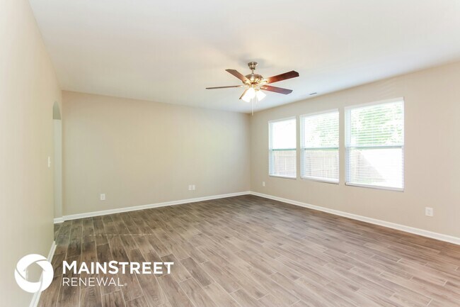 Building Photo - 4211 Pegwell Ave