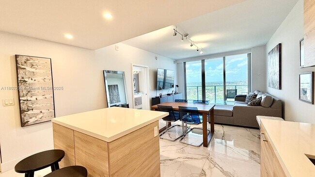 Building Photo - 16385 Biscayne Blvd