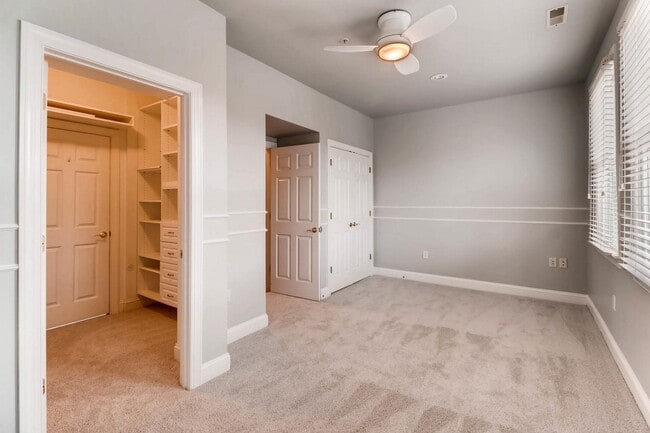 Building Photo - 1290 Harbor Island Walk