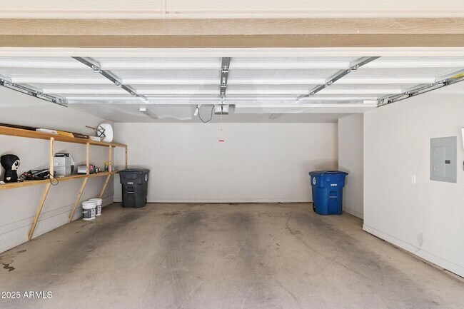 Building Photo - 2498 W Cripple Creek Dr