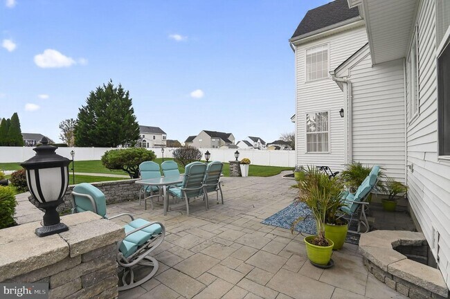 Building Photo - 20 Jasmine Rd