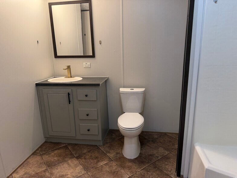 Building Photo - 2101 Ladnier Rd