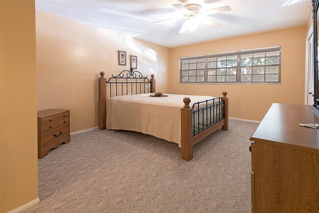 Building Photo - 3051 N Course Dr